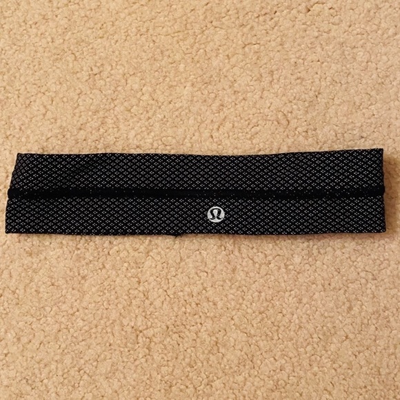 lululemon athletica Accessories - nwot lululemon headband